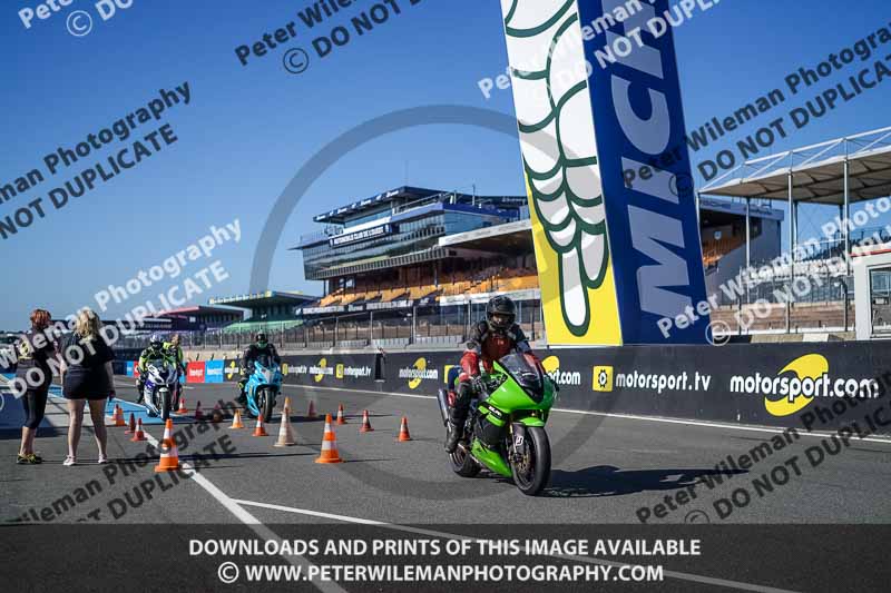 Le Mans;event digital images;france;motorbikes;no limits;peter wileman photography;trackday;trackday digital images